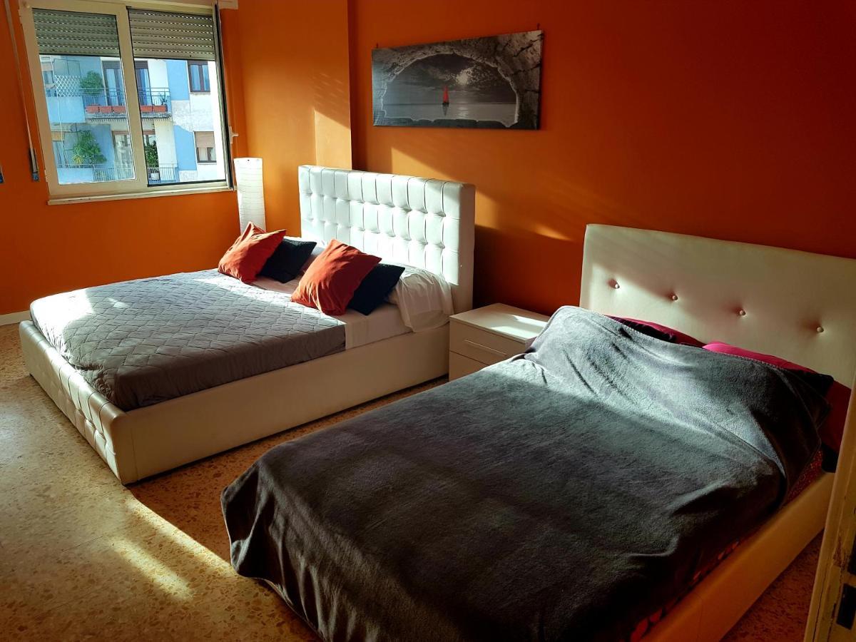 B&B Centralstationhouse Napoli Bagian luar foto